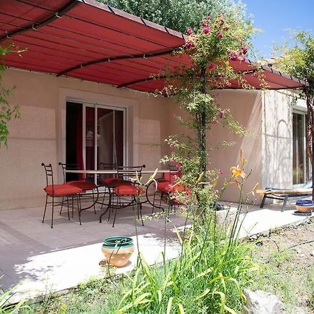 Pujaut Petit Paradis . מראה חיצוני תמונה