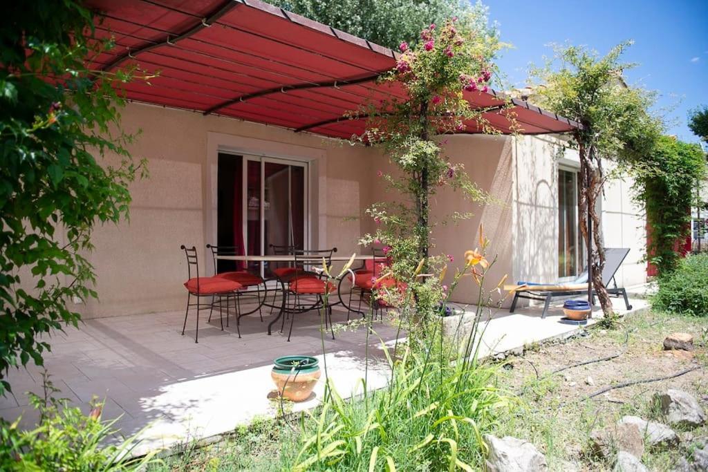 Pujaut Petit Paradis . מראה חיצוני תמונה
